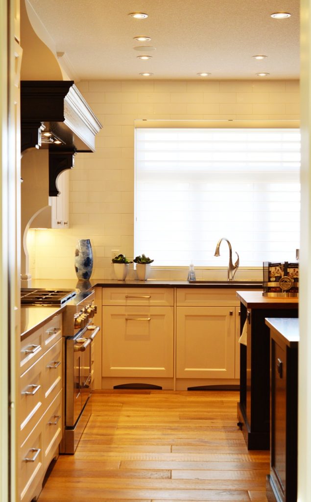 kitchen, counter, stove-2174577.jpg
